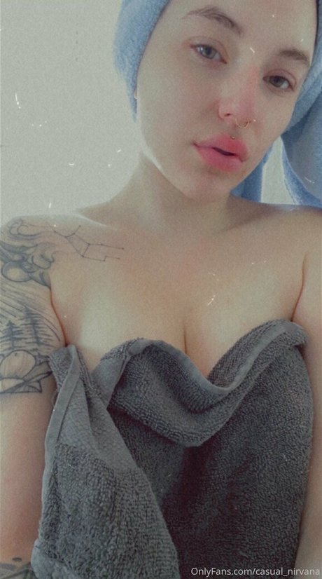nastynirvanaa ポルノスター 高品質 画像