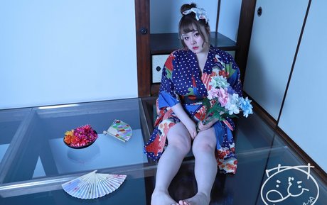 Umi Mitoma トップモデル 写真