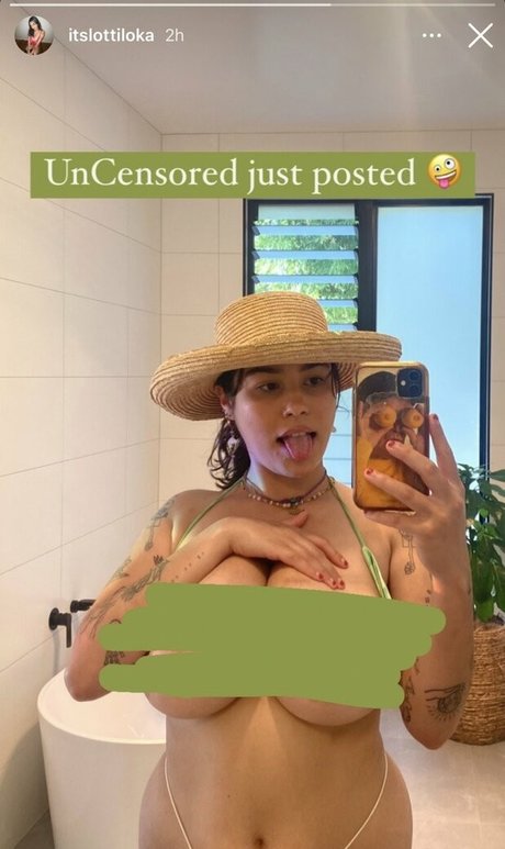 Lotti Loka ヌードスター 写真