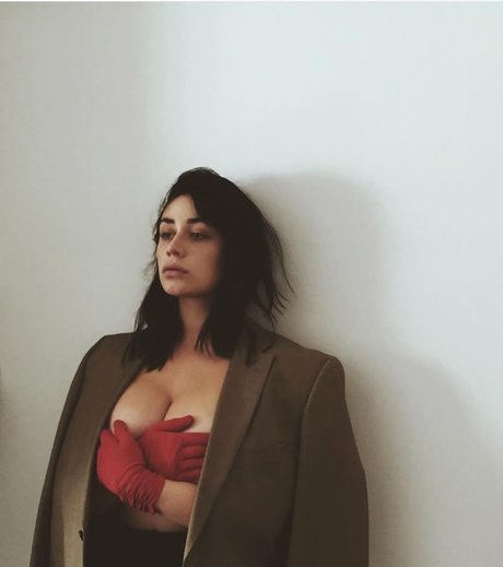 太ったおばあちゃんオンリーファンズ アダルト 写真