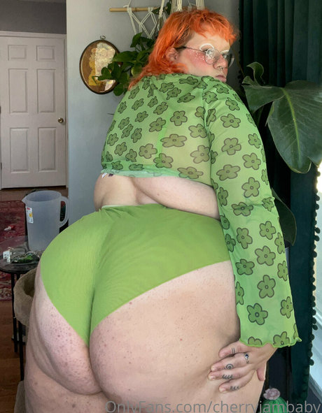 cherryjambaby xxxスター 写真