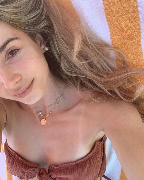 カップルのオンリーファンズ アート裸 画像