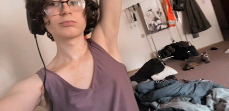 Bellafwee アダルトモデル 写真