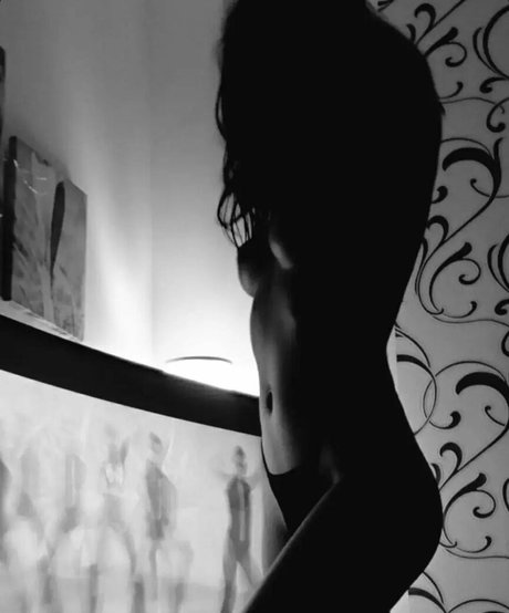 Miss Caffeine スター ヌード 画像