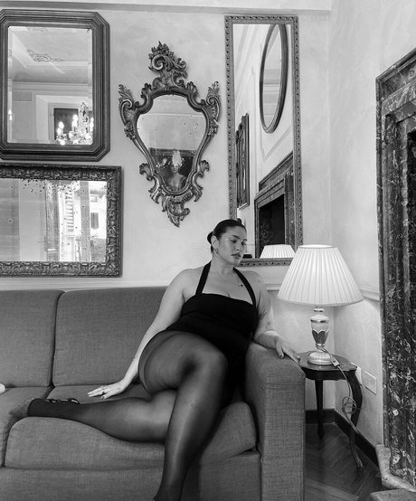 La Tecia Thomas ポルノスター アダルト 画像