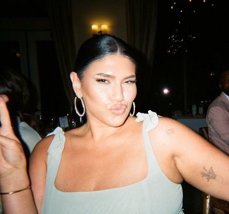 La Tecia Thomas スター ヌード 写真
