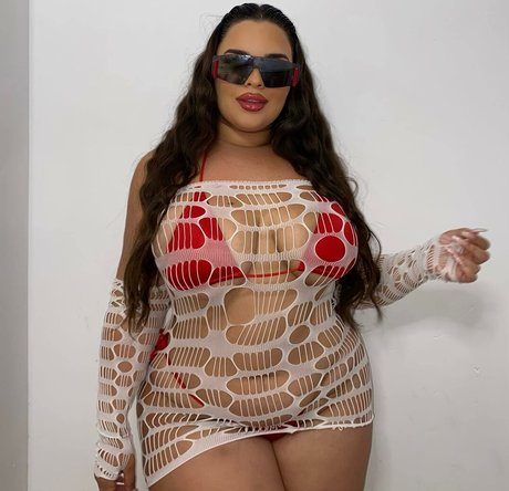 Curvyexoticaa 美しい女優 画像
