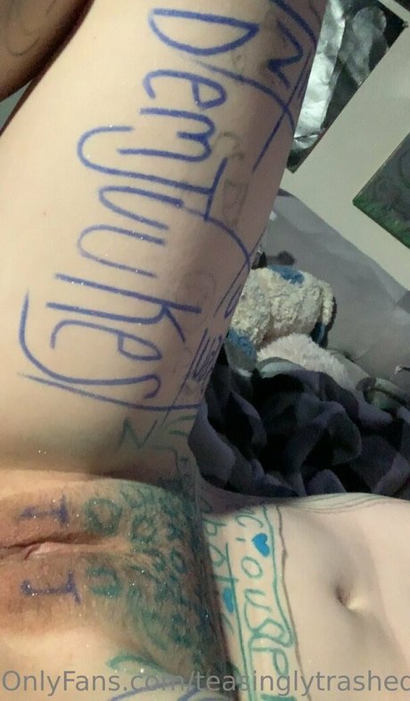 オイルを塗った巨乳オンリーファンズ 素敵 写真