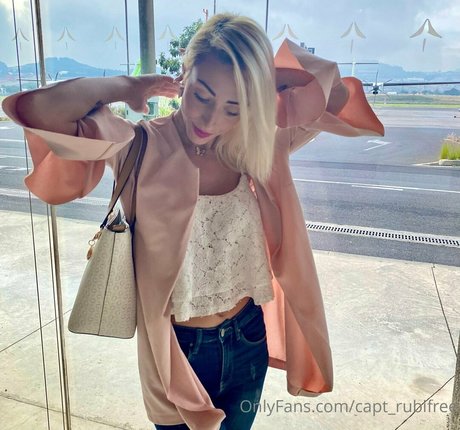 capt rubifree ポルノスター パーフェクト 写真