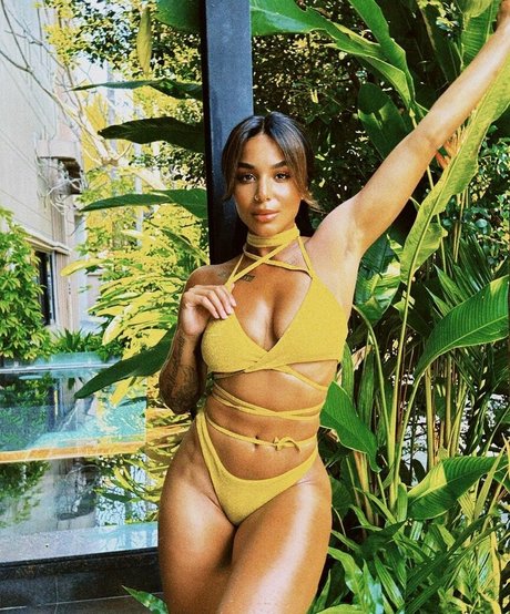 rayaadesouza セックスモデル 画像