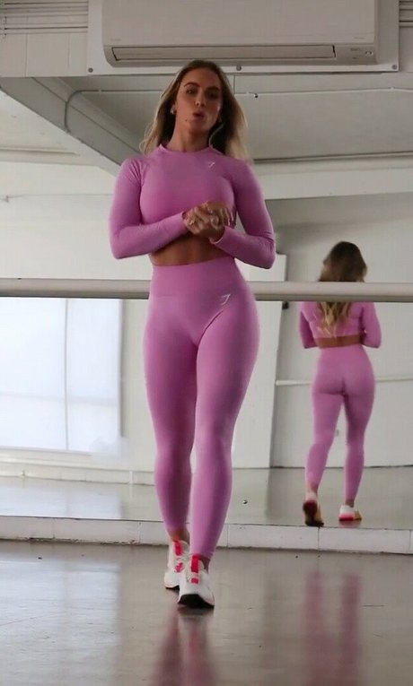 クローズアップマンコオンリーファンズ アートヌード 写真