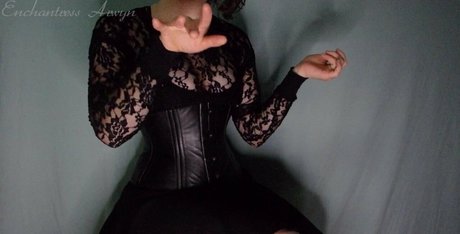 mightyarwyn エロティックなスター 写真