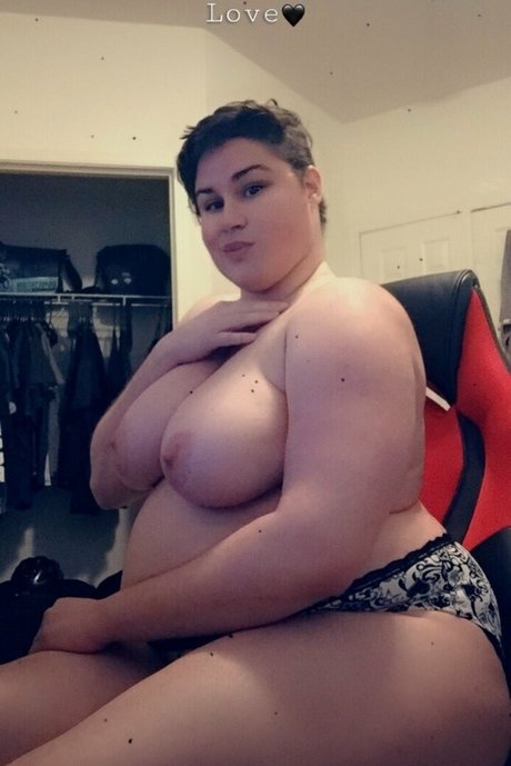 azismiss 独占女優 画像