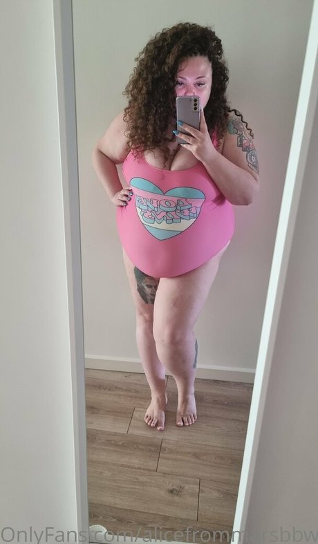 alicefrommarsbbw ヌードモデル 画像
