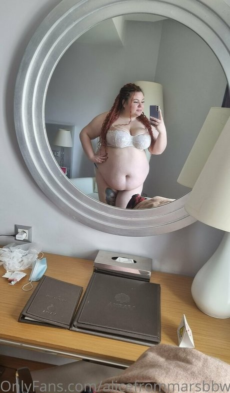 alicefrommarsbbw 完璧なスター 写真