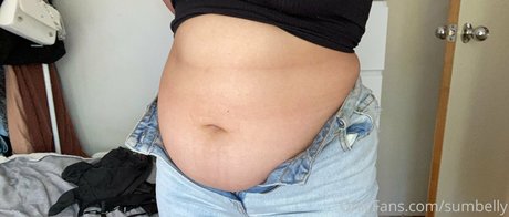 エボニーサマーオンリーファンズ セクシーヌード 写真