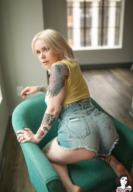 Tommilc ヌード女優 写真
