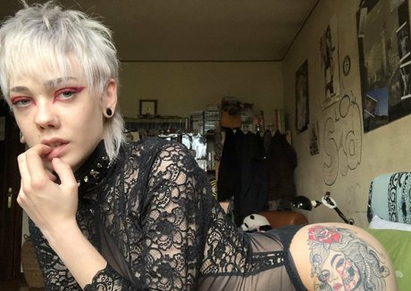 男性の裸オンリーファンズ xxx アーカイブ