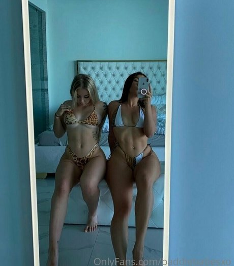 emmalee mc エロティックモデル 画像