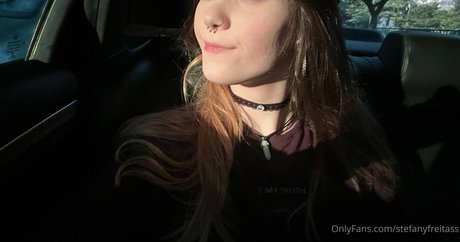 毛深いアナルオンリーファンズ ヌード 画像