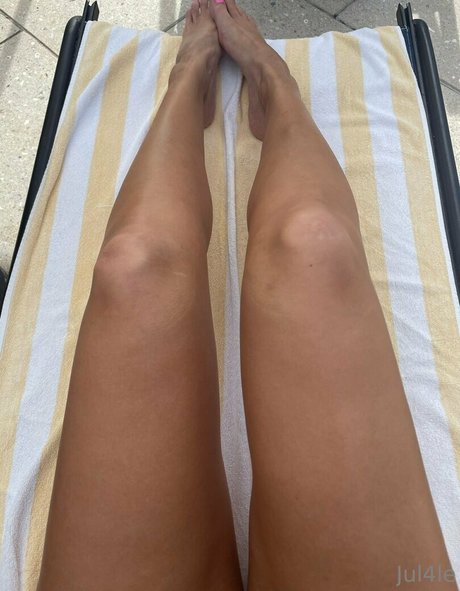 Jul4Le 独占スター アーカイブ