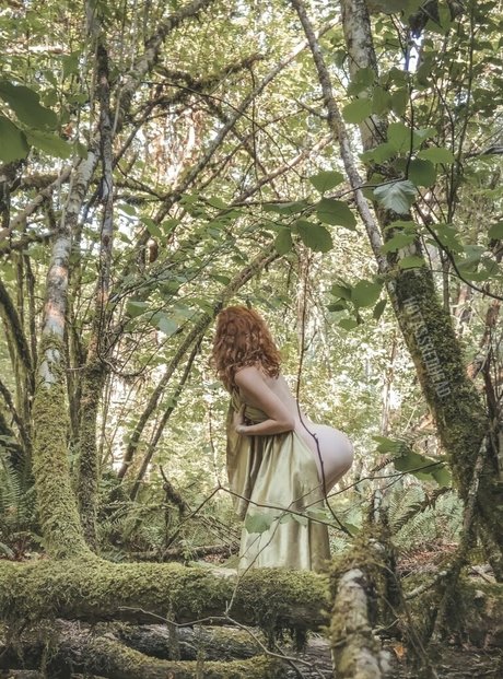 hotassredhead ポルノモデル 写真