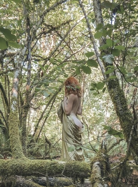 hotassredhead 美しいモデル 写真