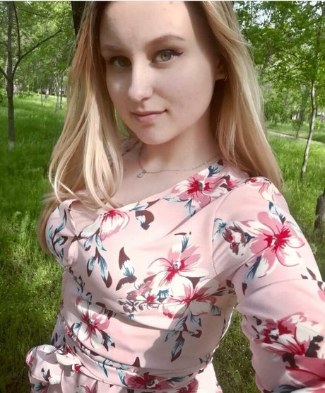 かわいいアジアのオンリーファンズ セクシーヌード 写真