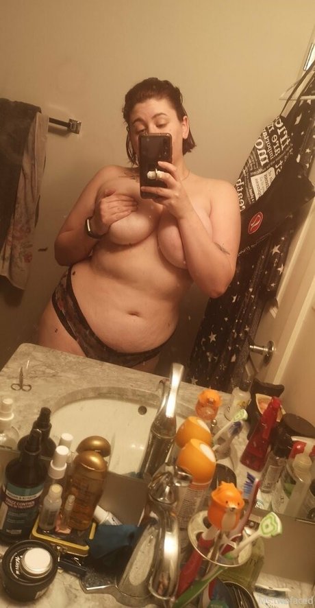 mrandmrstwofaced 完璧なスター 写真