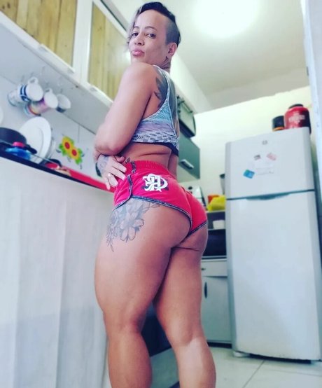 Giselle Bruta トップポルノスター 画像
