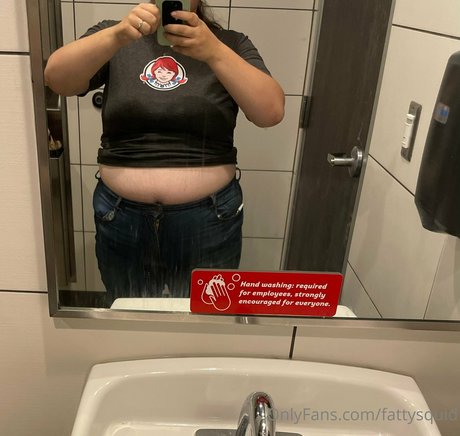 オンリーファンズショートパンツ ホット 写真