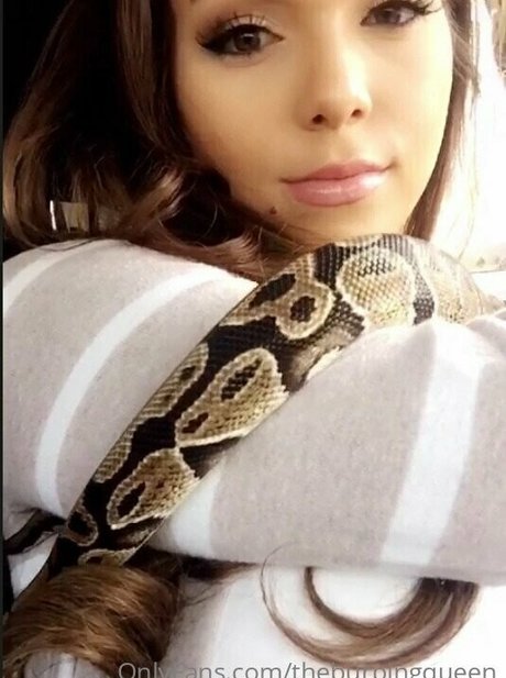 theburpingqueen top profile image