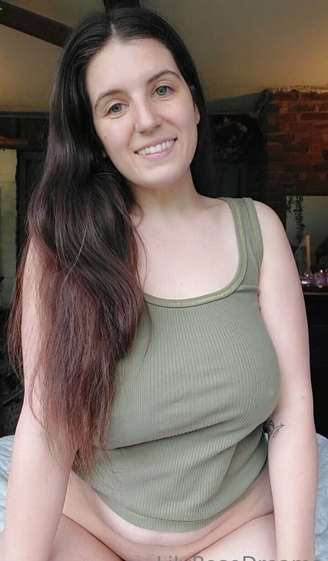 lilyrose71 xxx女優 ギャラリー