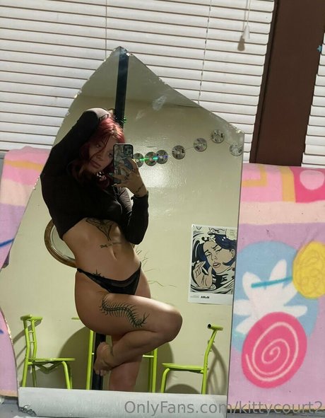 ニューハーフ ドミナトリックス オンリーファンズ セクシーヌード 画像