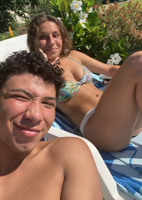 Michelaraeupton 裸のモデル 写真