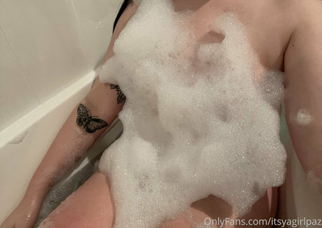 itsyagirlpaz セックススター 画像
