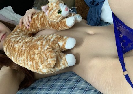 ランジェリーヌードオンリーファンズ 無料ポルノ 写真