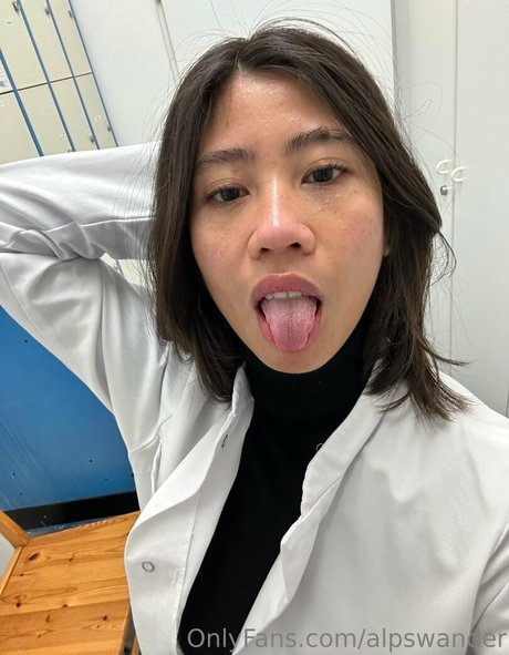 継娘オンリーファンズ 無料裸 写真