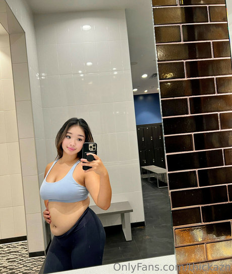 公開xxx オンリーファンズ 無料ポルノ 写真