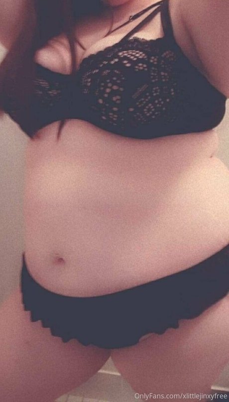 ariajinxfree HDモデル 写真