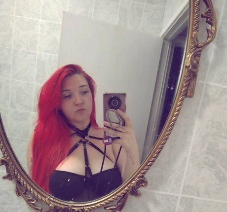 Ariel Vanderberg top profile image