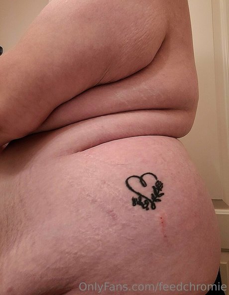 feedchromie セクシーなポルノスター 画像
