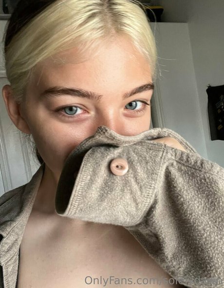 ポッグセルフィーオンリーファン アートヌード ギャラリー