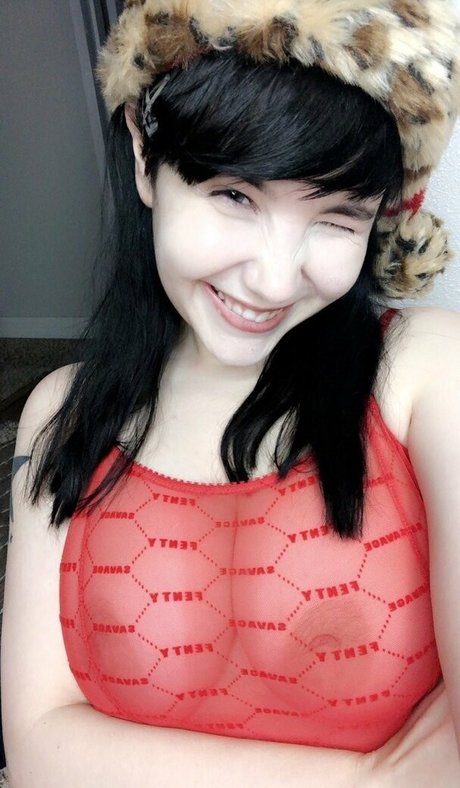 マッスルガールズオンリーファンズ セクシーヌード 写真