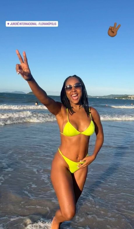 Negra Li ホットなスター 画像