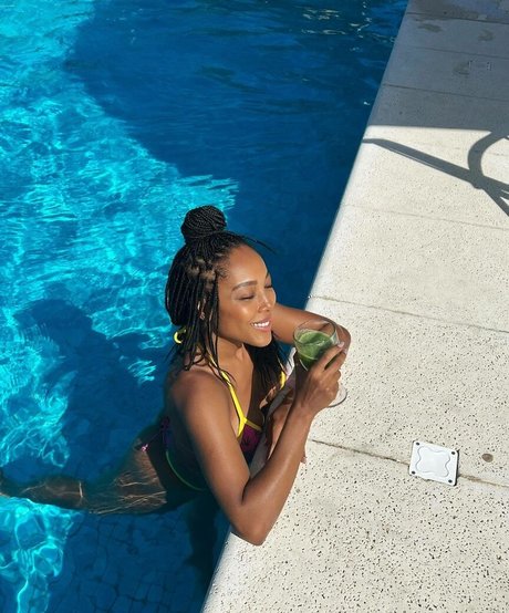 Negra Li 最高のスター 写真