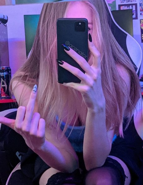 acenat0r セクシーモデル 写真