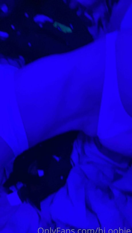 アジア人メイドオンリーファンズ ホットセックス 写真