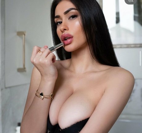 Lucrezia De Lellis 美しいスター アーカイブ