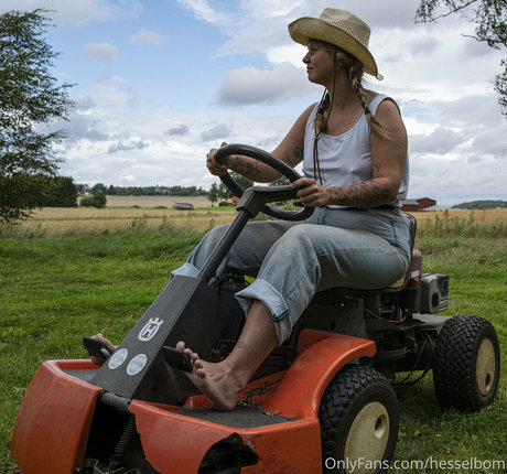 hesselbom top profile image